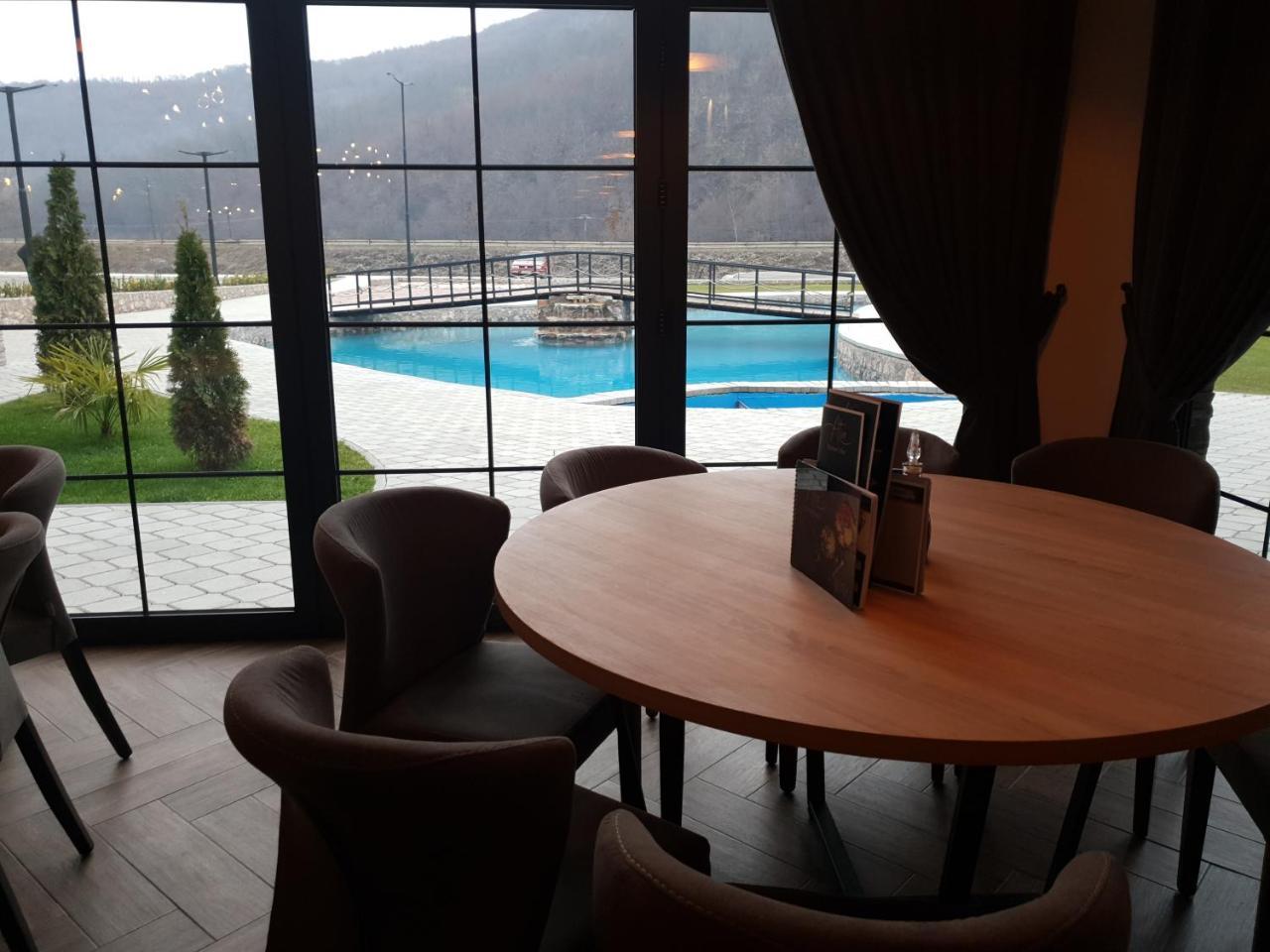 Atva Residence Hotel Dolni Dobrenoec Ngoại thất bức ảnh